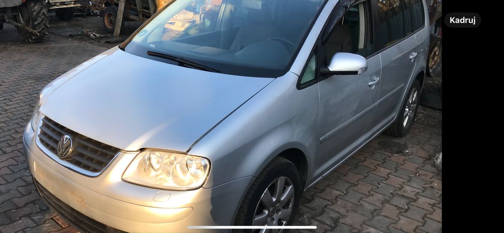 Vw touran 2.0benzyna  czesci karoseryjne drzwi magiel klapa