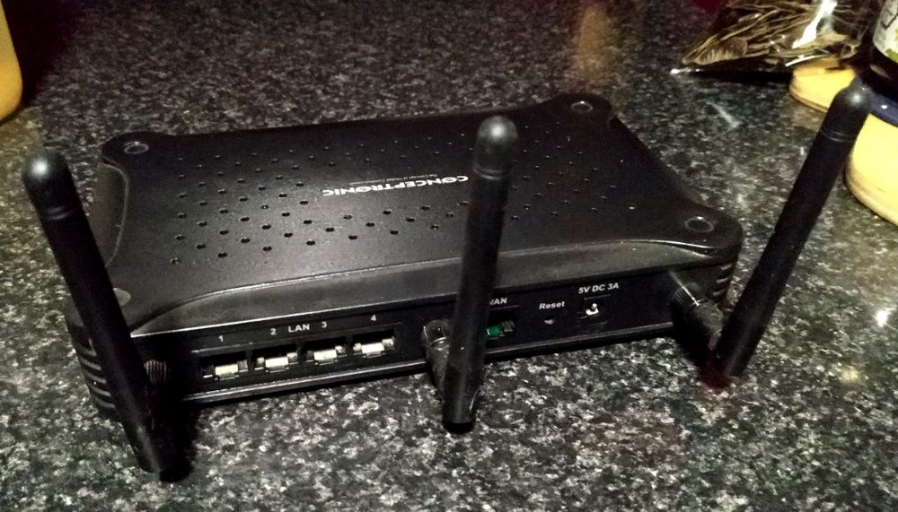 Conceptronic C300BRS4 Router64286300760323121