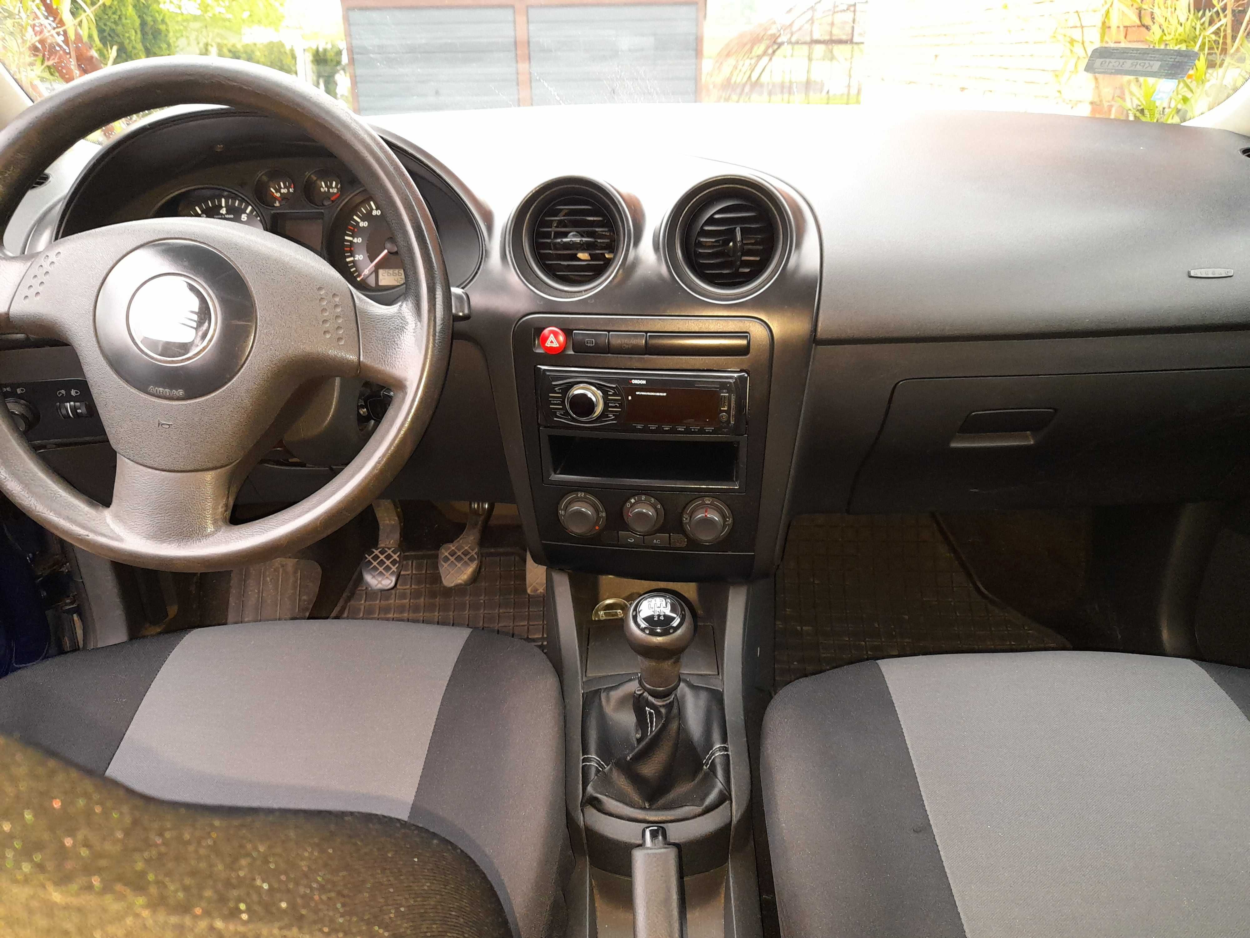 Seat Ibiza 1.4 benzyna 2003r.
