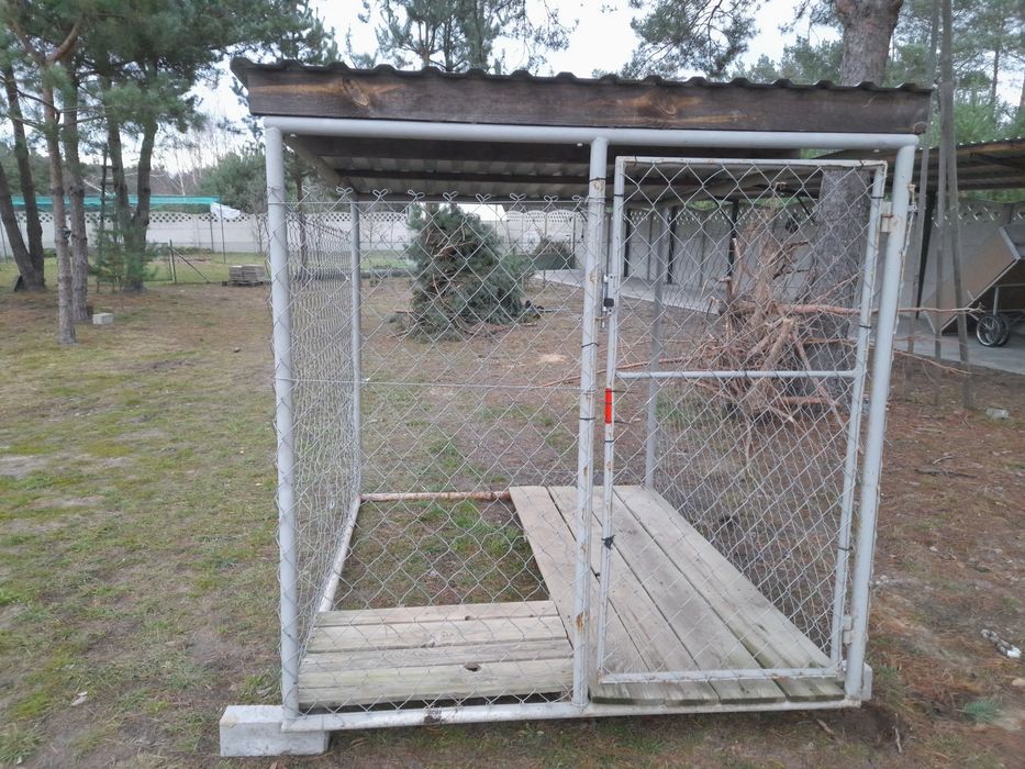 Kojec z podłogą 2,1x1,7m