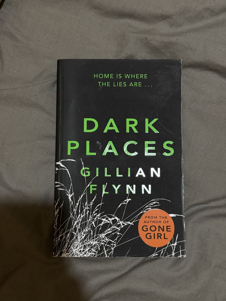 Книги на английском Sam Hayes, Gillian Flynn