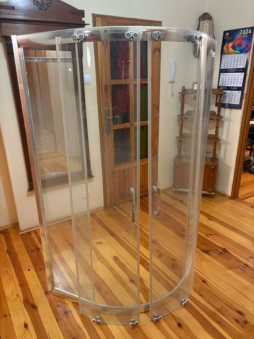 Kabina prysznicowa z brodzikiem 90x90 cm