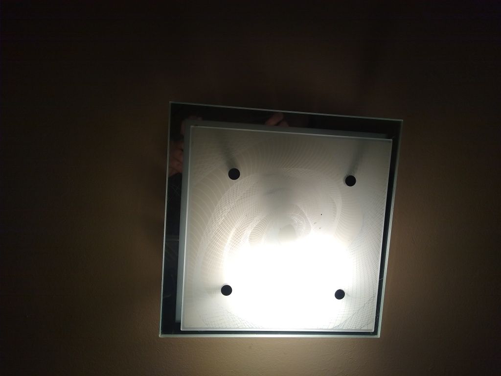 lampa sufitowa plafon kwadrat z różą