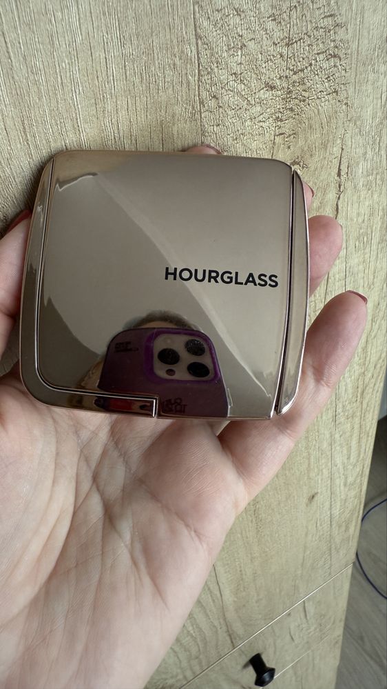 Бронзер Hourglass оригінал повнорозмірний б / у