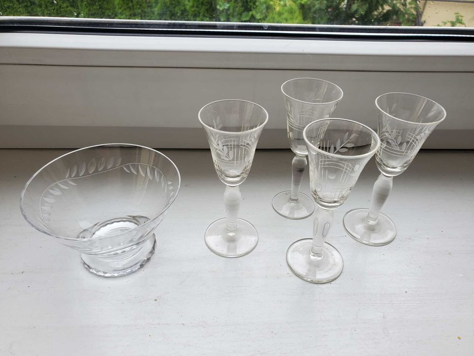 Przedwojenne kryształy w idealnym stanie