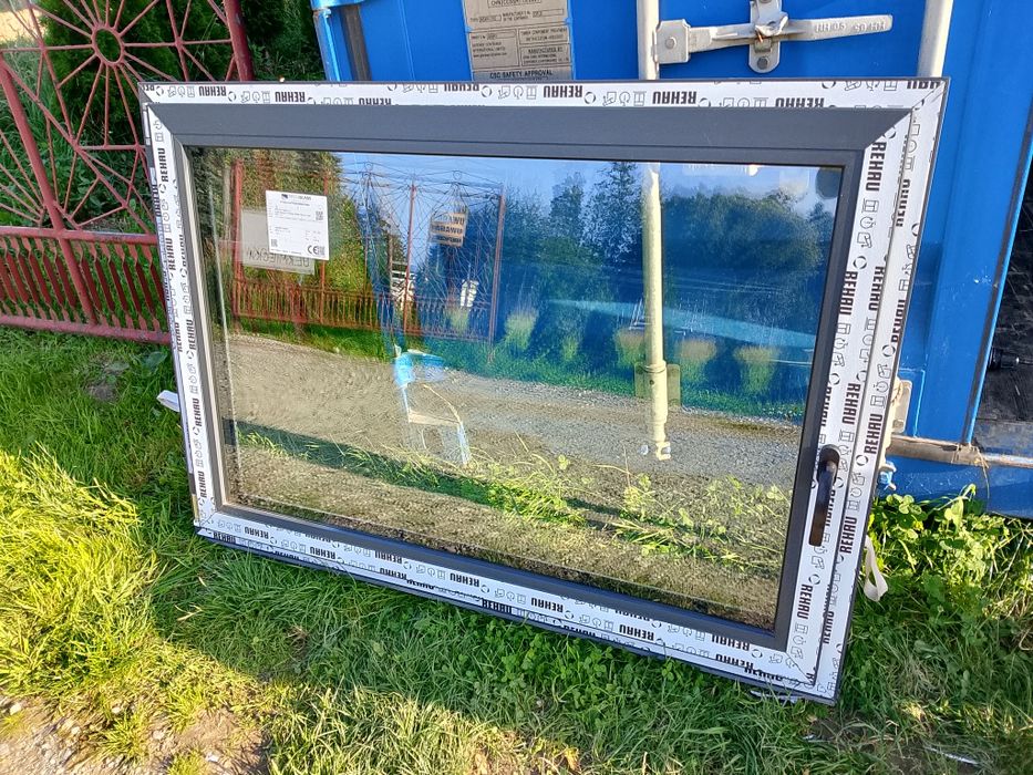 Okno 146x103 antracyt nowe 3szybowe rozwierno uchylne