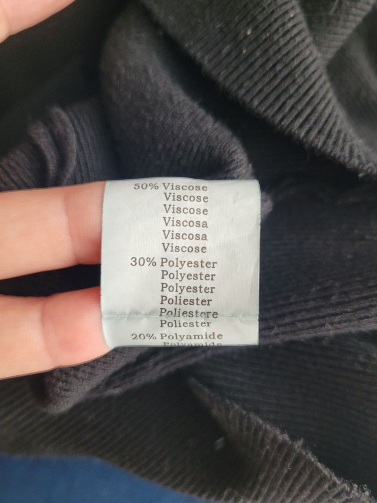 Sweter damski z aplikacją