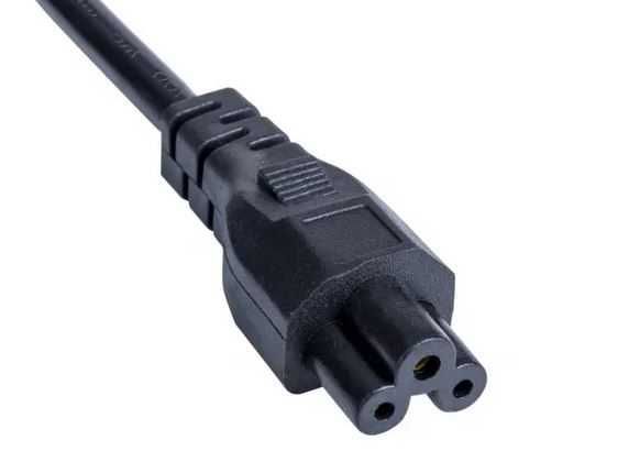 2szt.x kabel drukarka USB 3.0 dl 1,0m
2szt.x kabel Koniczynka 1.5-1,8m