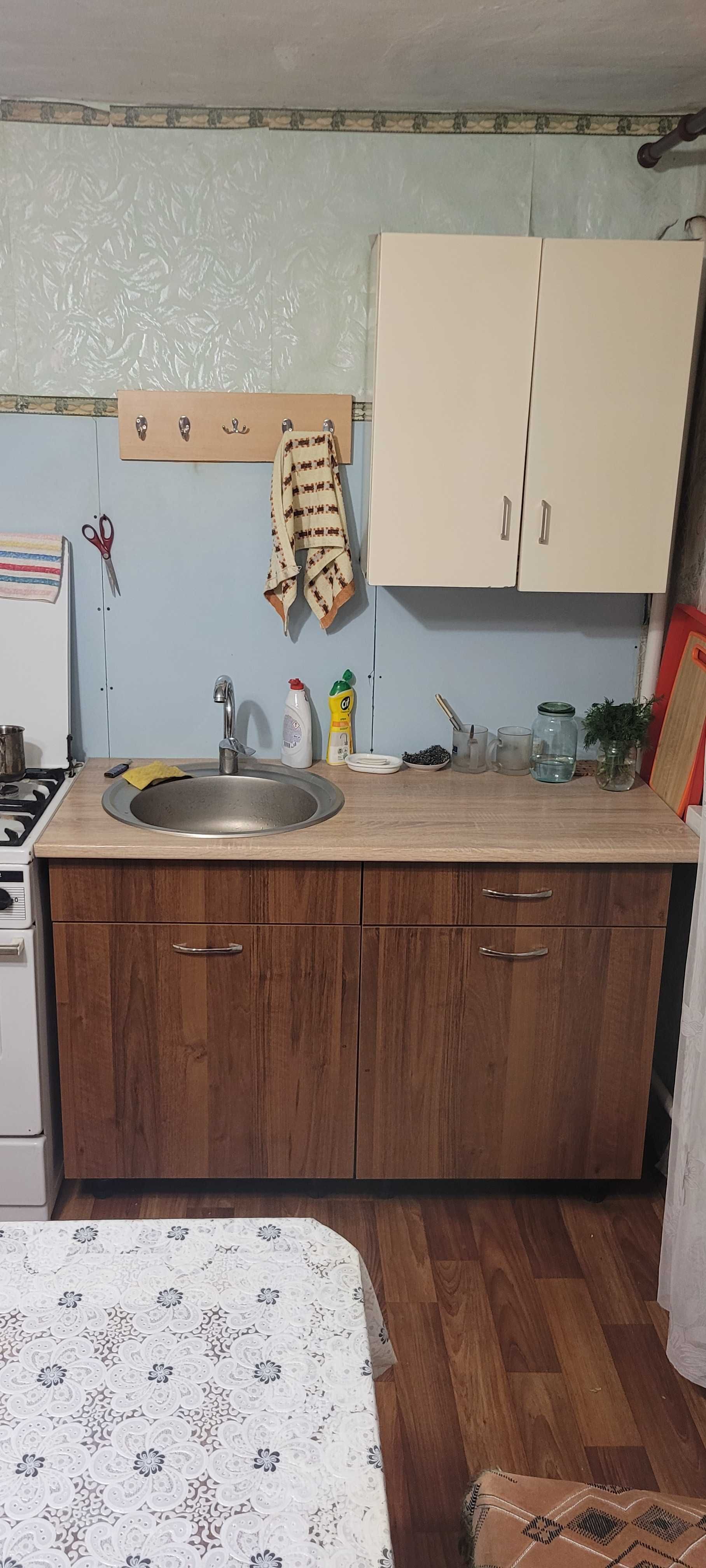 Продаю за символичную цену мебель в кухню, кухонный гарнитур