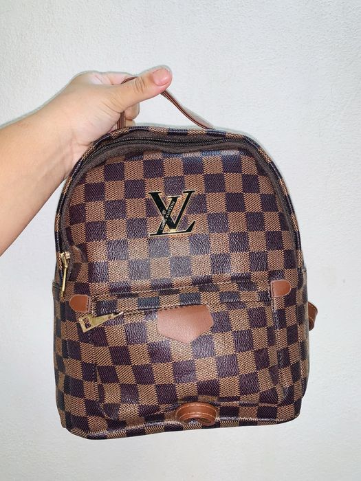 Vendo mochila da LV