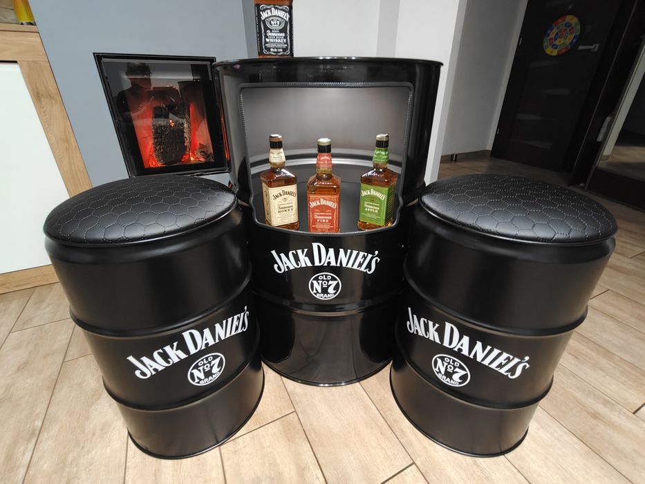 Zestaw mebli z beczek Jack Daniels