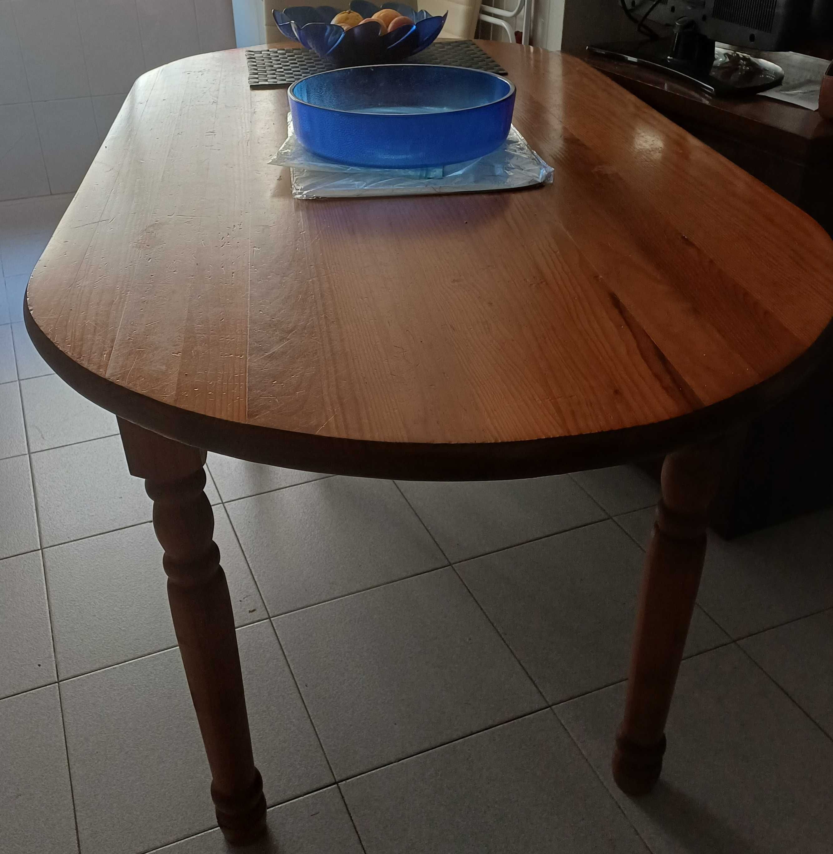 Vendo Mesa de Cozinha em pinho