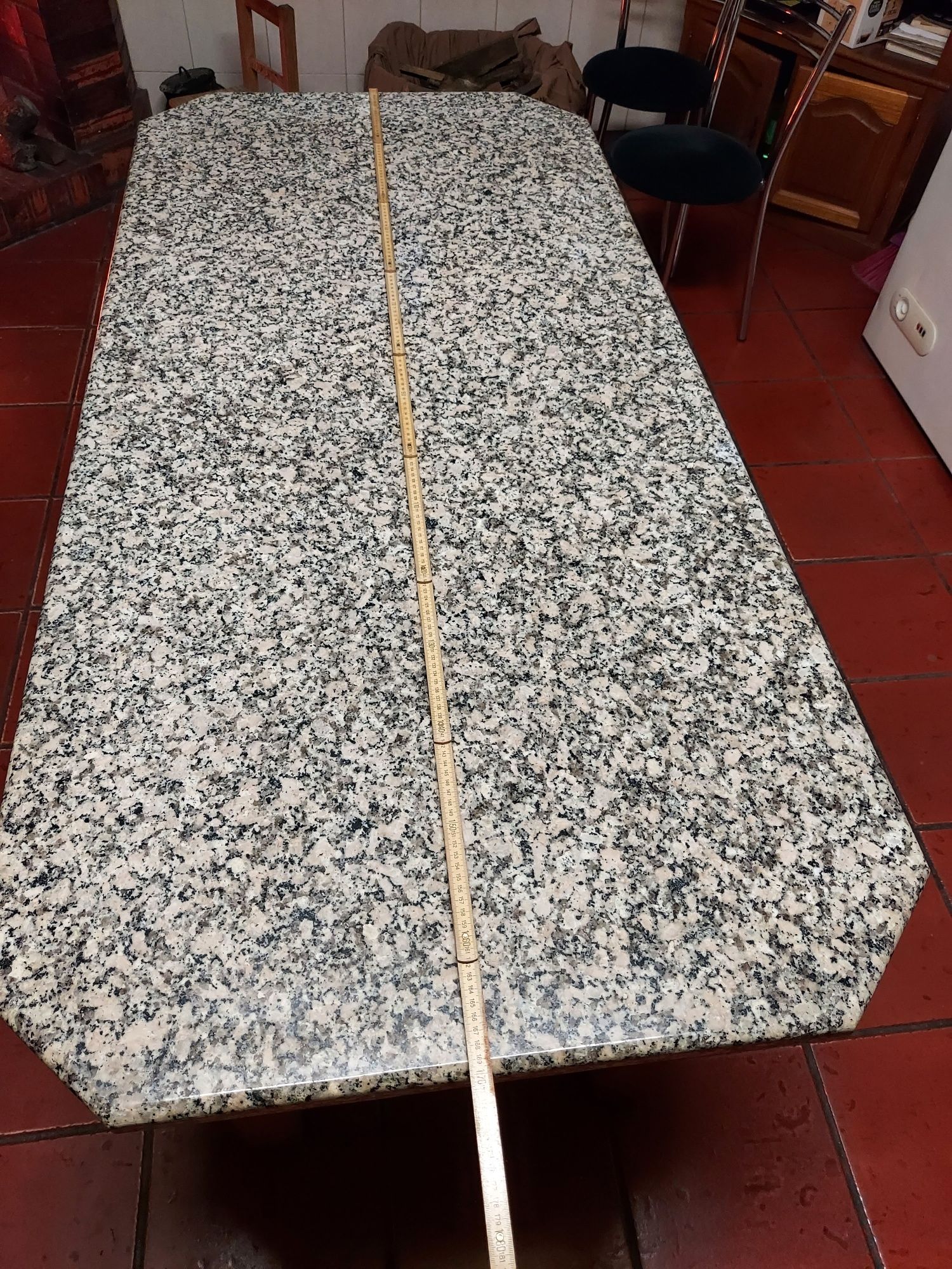 Mesa cerejeira,com granito