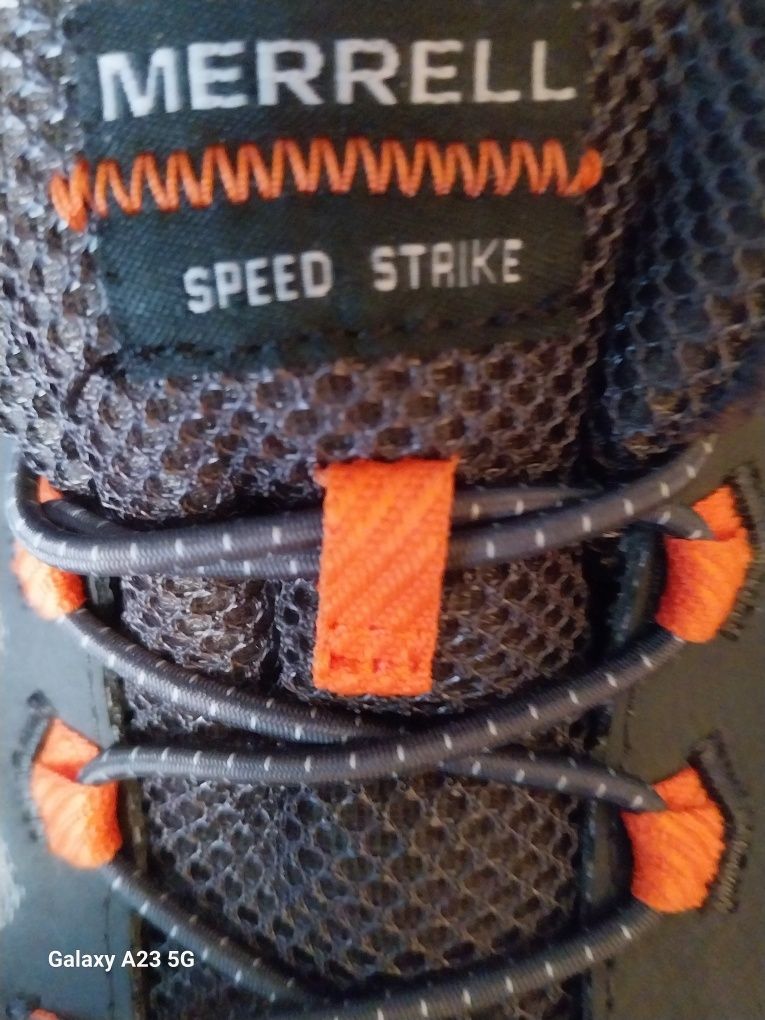 Ténis para homem MERRELL