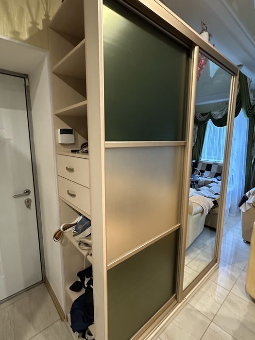 Шафа-купе 2 штуки