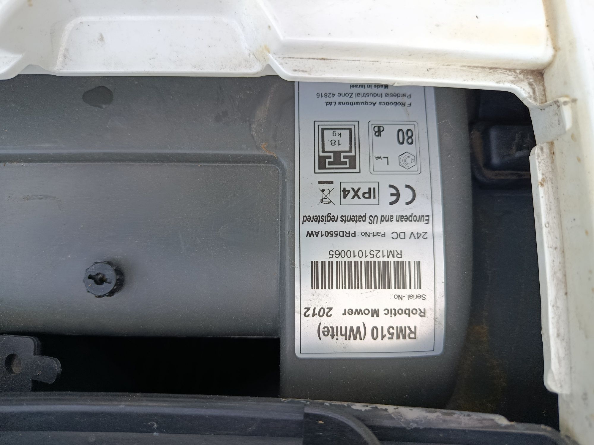 Robot koszący Robomow RM510 - cena wraz z przesyłką kurierską.