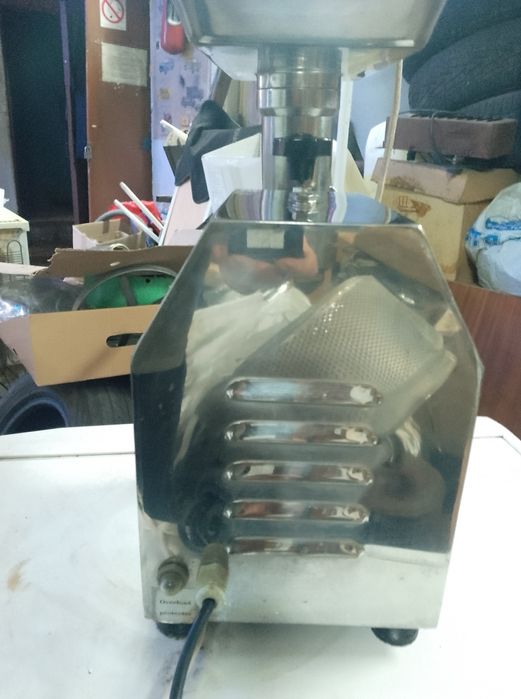 Електромясорубка промислова  Rastorag TC 12.