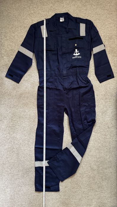 Kombinezon roboczy z odblaskowymi paskami