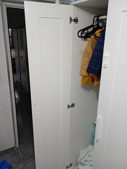 Roupeiro c/2 portas 80x190cm seminovo