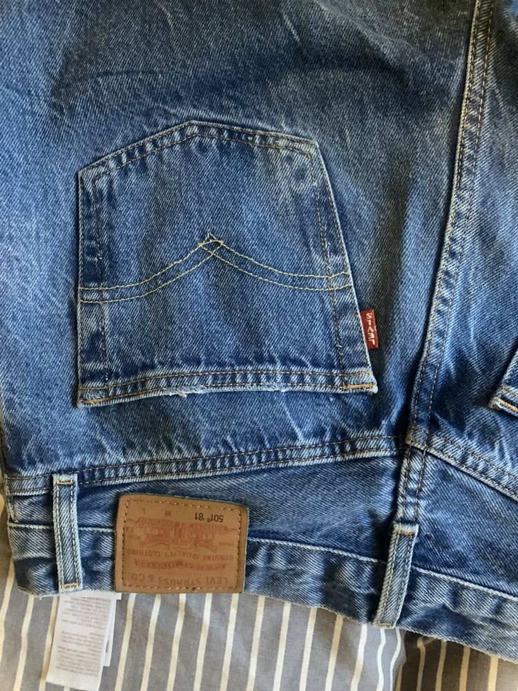 Джинси Levis 501