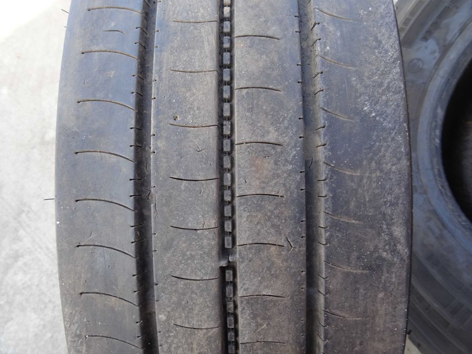 Opona 215/75R17.5 BRIDGESTONE R-STEER 002  (500 netto)