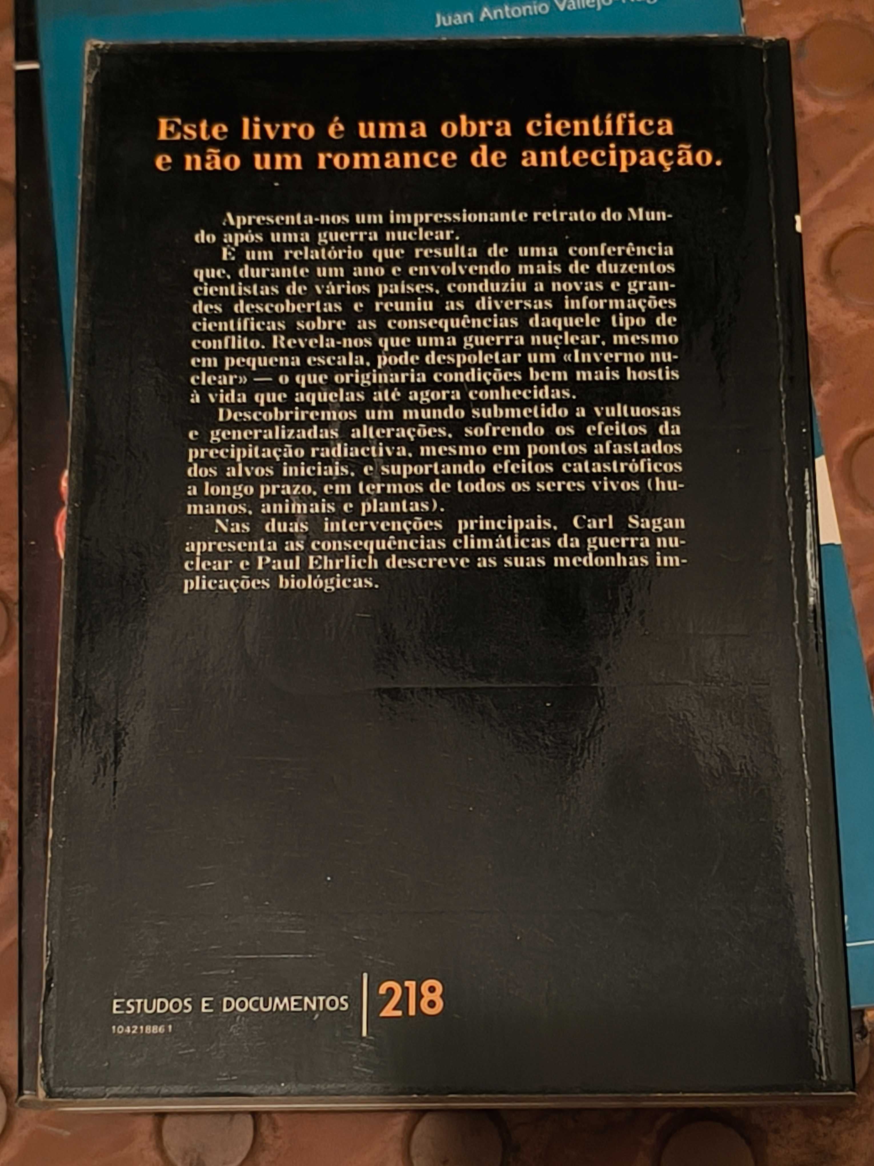 Livro O Frio e a Escuridão - Publicações Europa-América