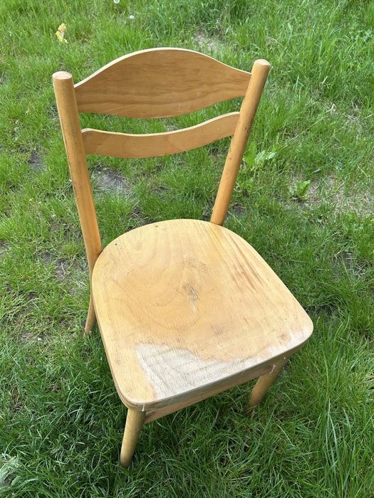 Krzesła vintage PRL drewniane do renowacji