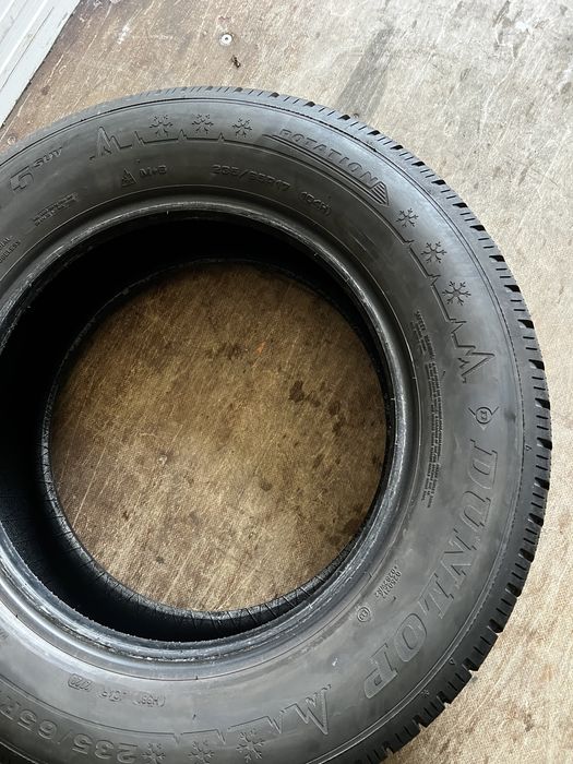 Dwie opony dunlop winter sport 5 235/65/17 2020r.
