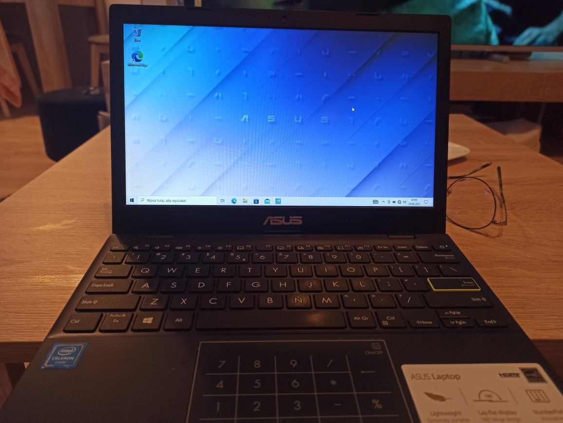 Laptop Asus VivoBook Go E410MA