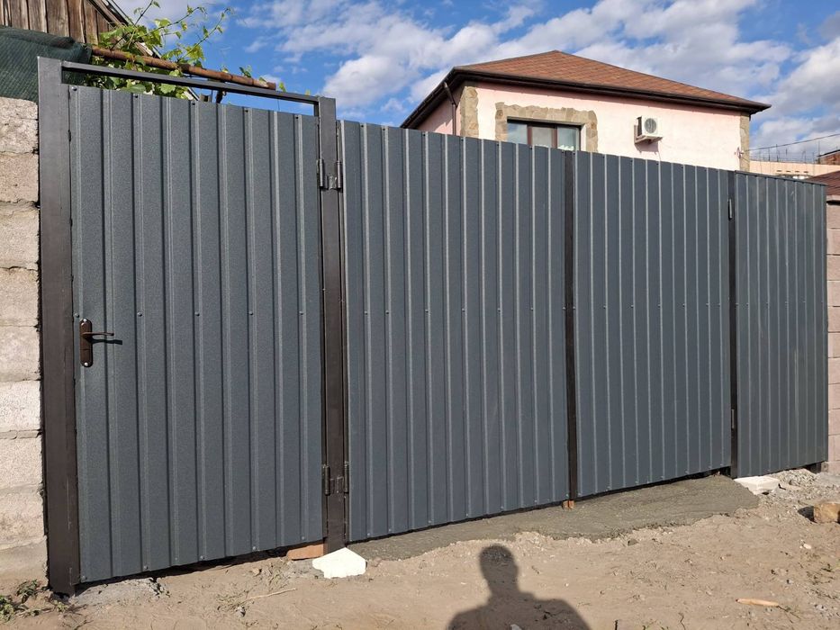 Изготовление и установка забора, навеса, ворот и мне.др.