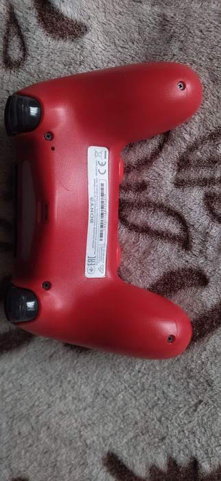Геймпад Dualshock 4