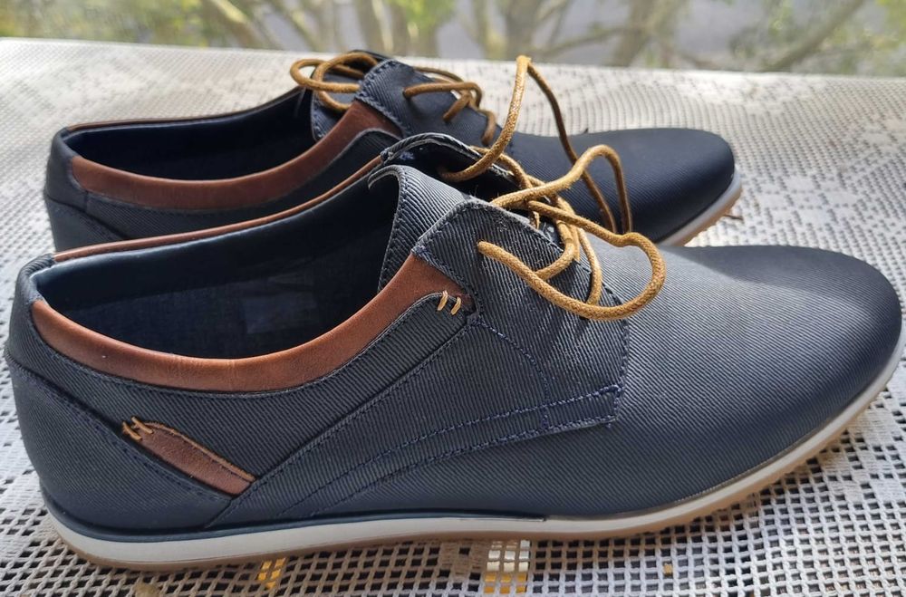 Sapatos sola fina “André Conception Française" (Tamanho EU 42)