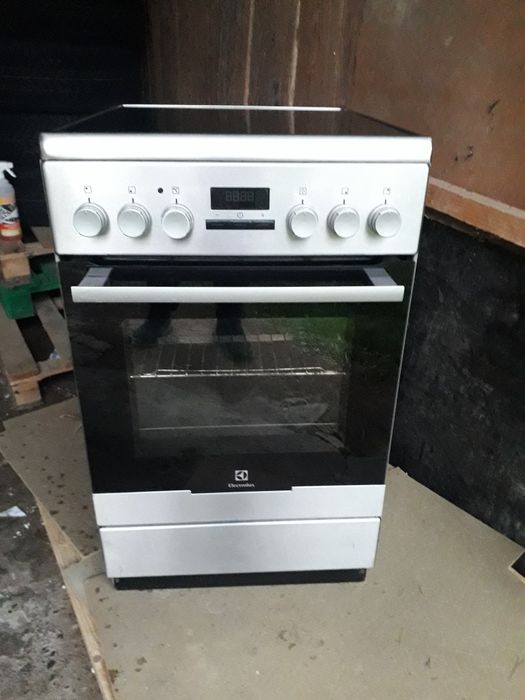 Kuchenka elektryczna electrolux płyta indukcyjna