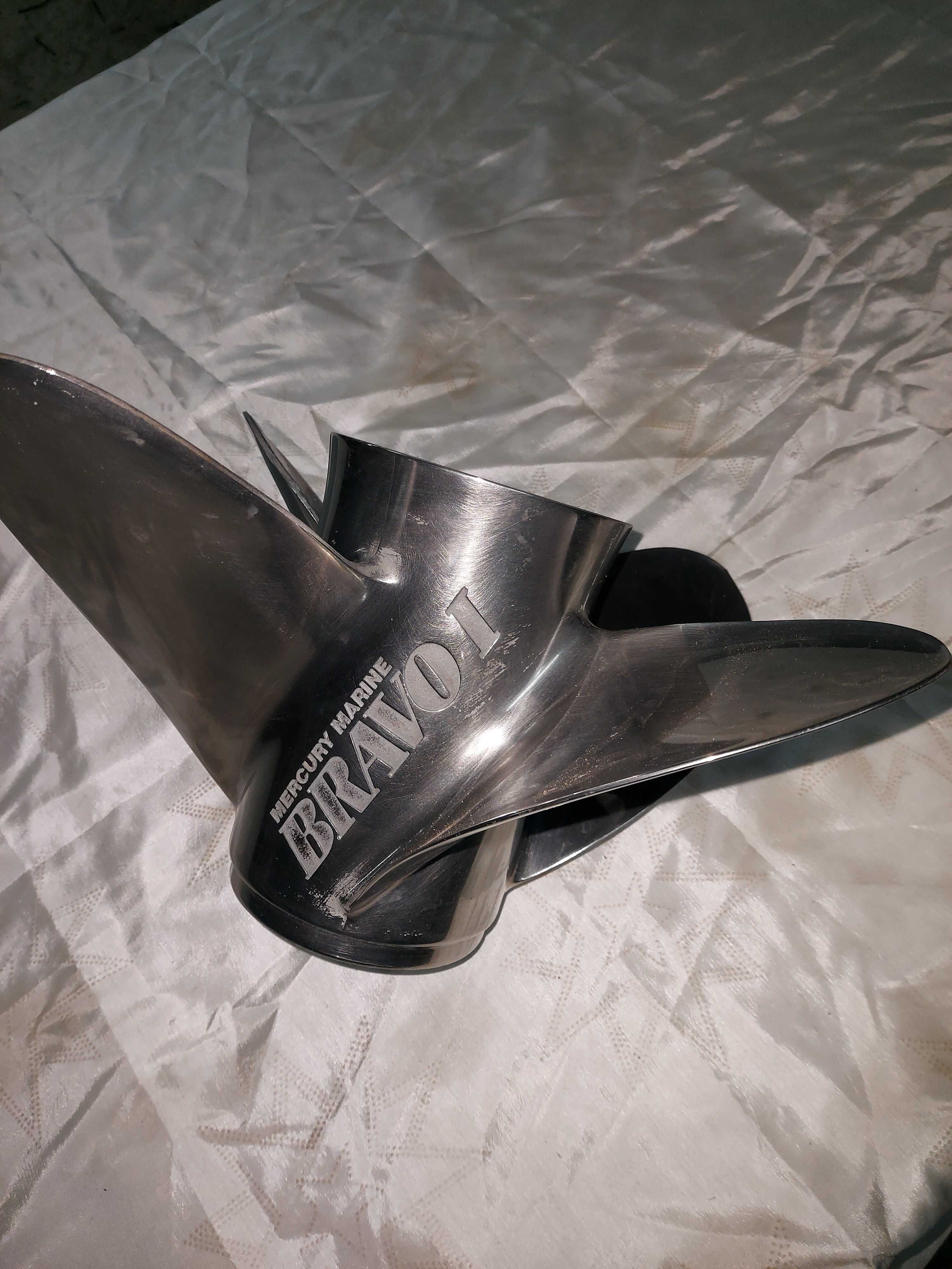mercruiser mercury propeller  śruba napędowa bravo one