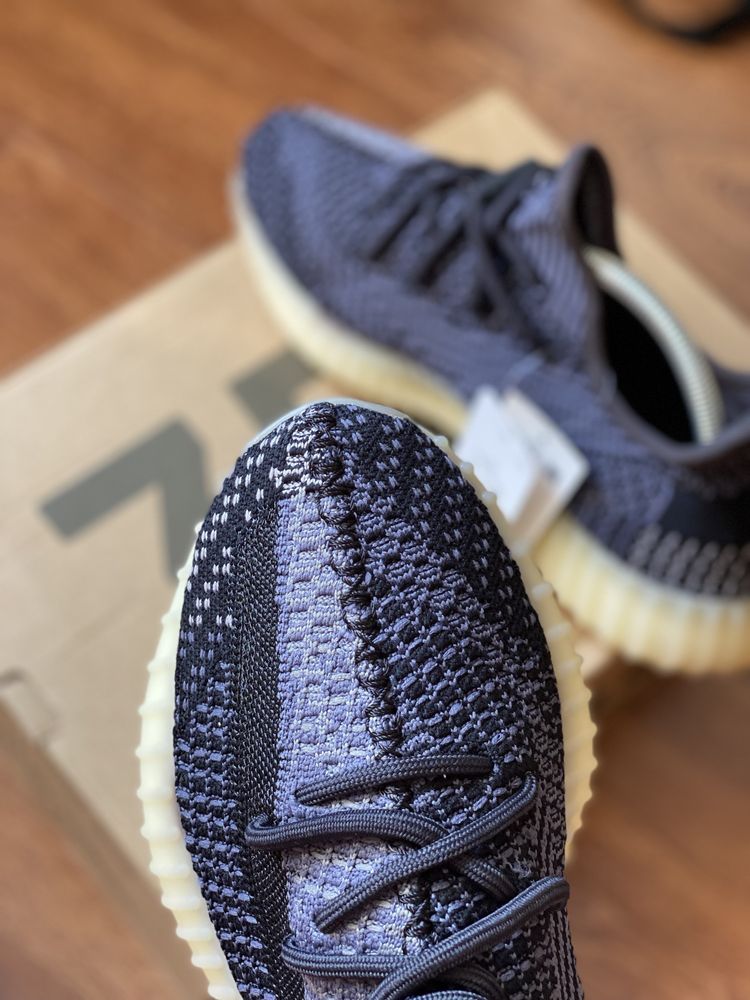 Yeezy 350 us10 Carbon adidas boost yezzy оригинал изи 44 500