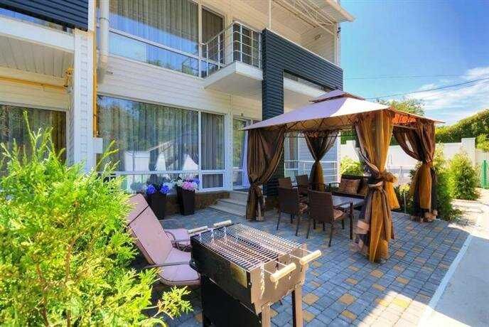 Коттедж 16 ст.Фонтана/Золотой берег. Евроремонт. Коммунальные в цене.