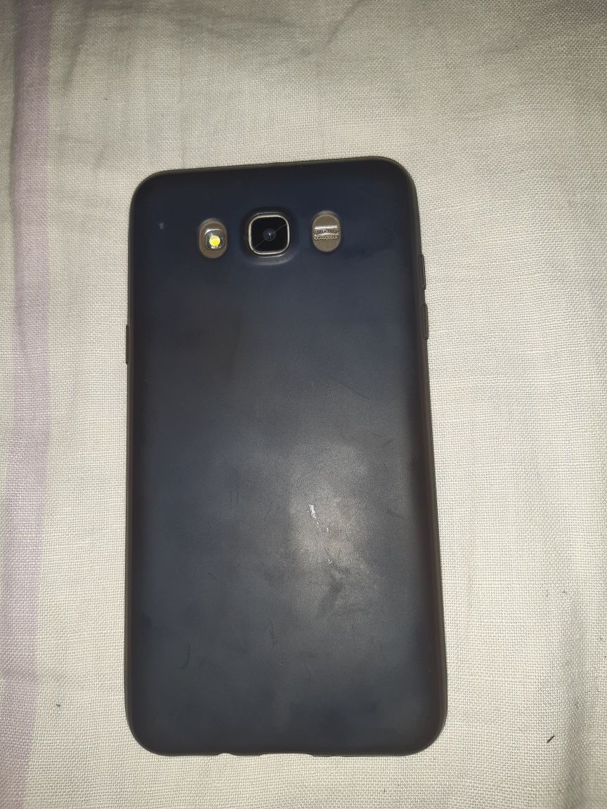 Продам samsung j7 2016