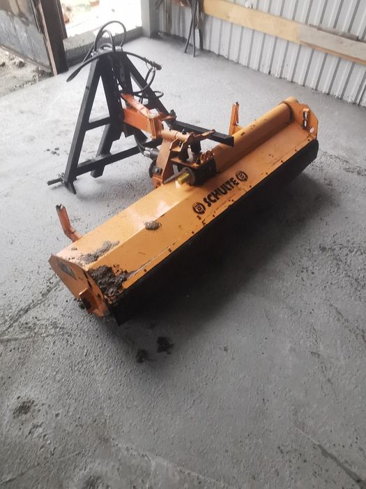 Zamiatarka szczotka hydrauliczna