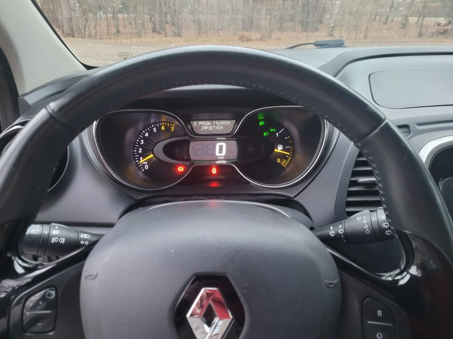 Renault Captur Zen 898 cm³ TCe 90KM 2013 r.