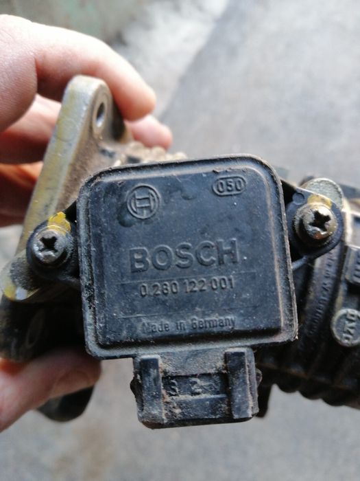 Датчик дроссельной заслонки  и корзина сцепления  FORD 89 AB-7563 AB