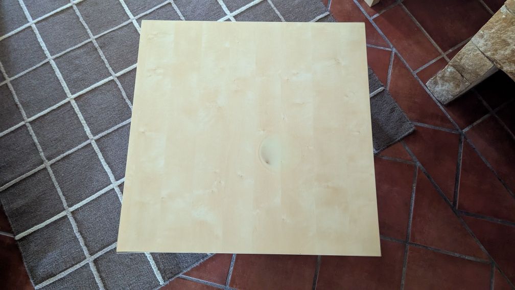 Mesa de centro, LACK