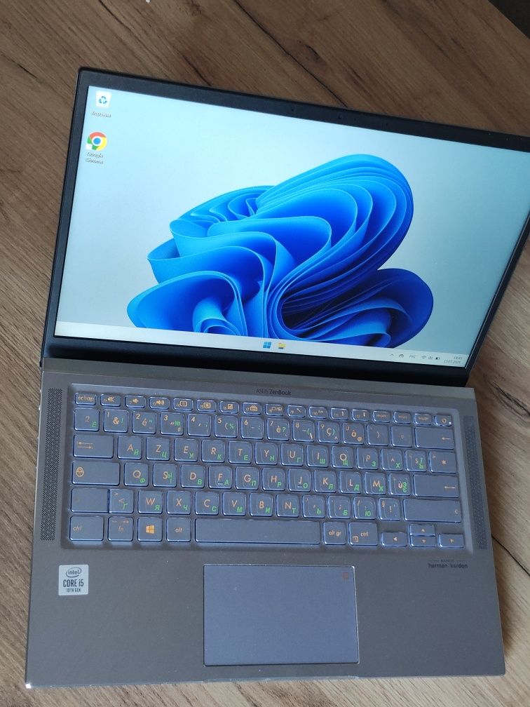 Asus Zenbook ux431f,core i5(10 gen) 8/256g