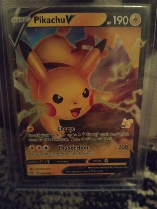 Karta pokemon Pikachu v