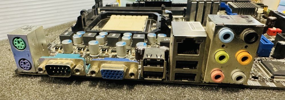 Материнська/Материнская плата AsRock 740GM-P25 / socket AM3 / DDR3