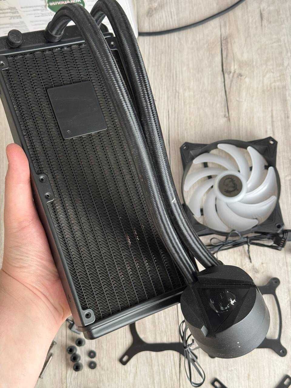 Водяне охолодження MSI MAG CORELIQUID 240R V2 AIO (306-7ZW1B41-813)