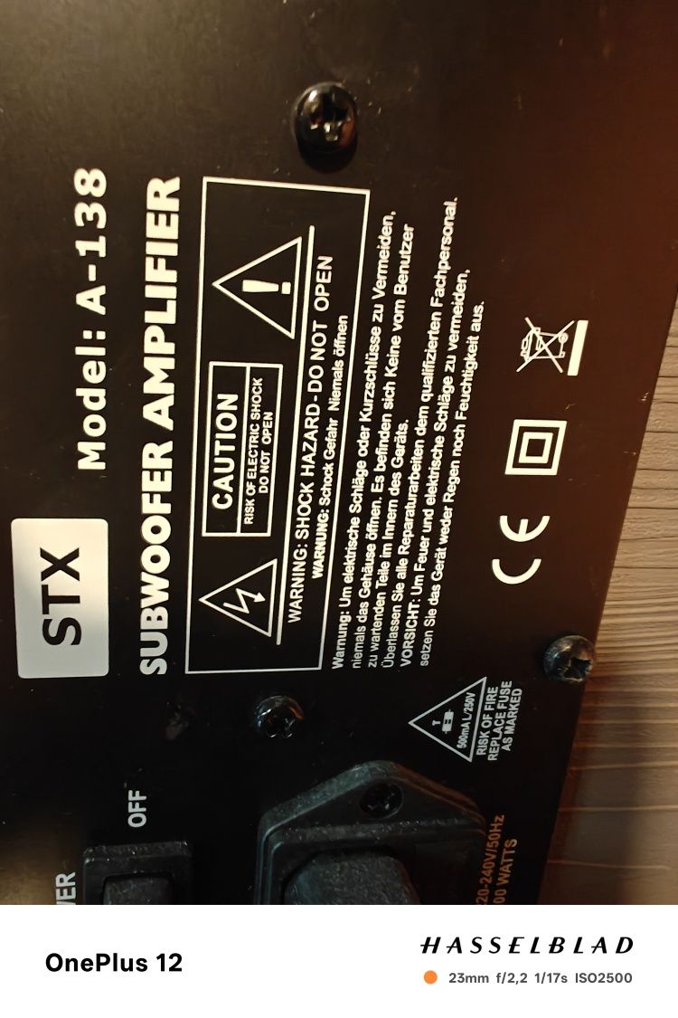 Subwoofer STX A138