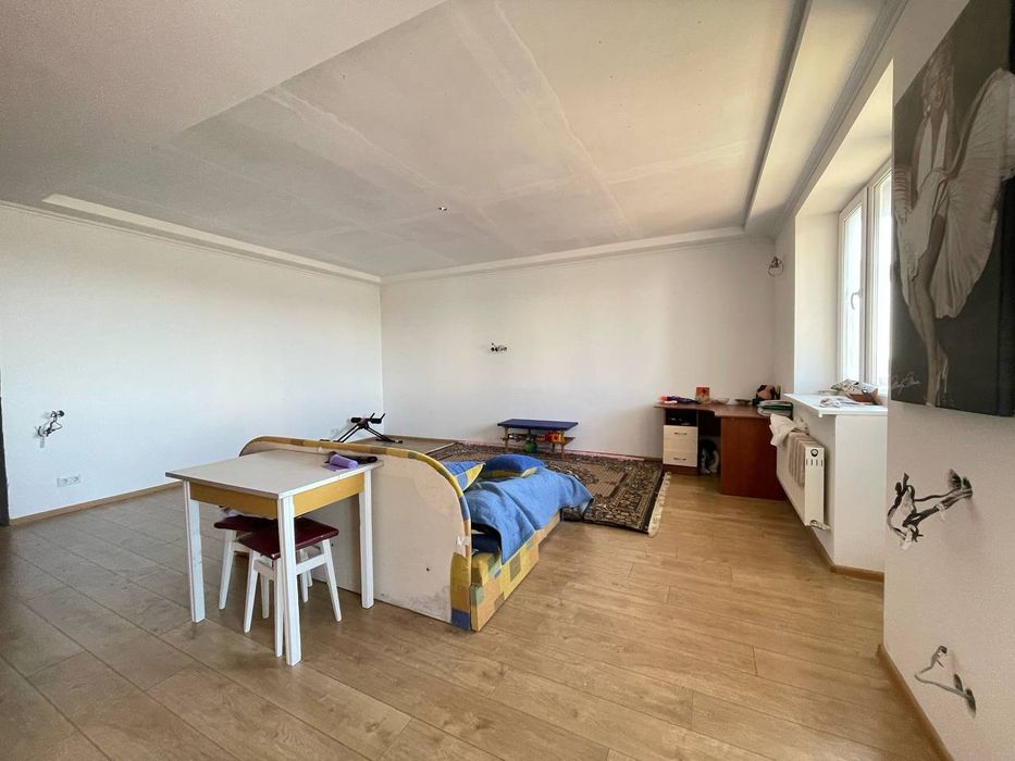 Низька ціна і низькі податки за 150м² у Вишневому