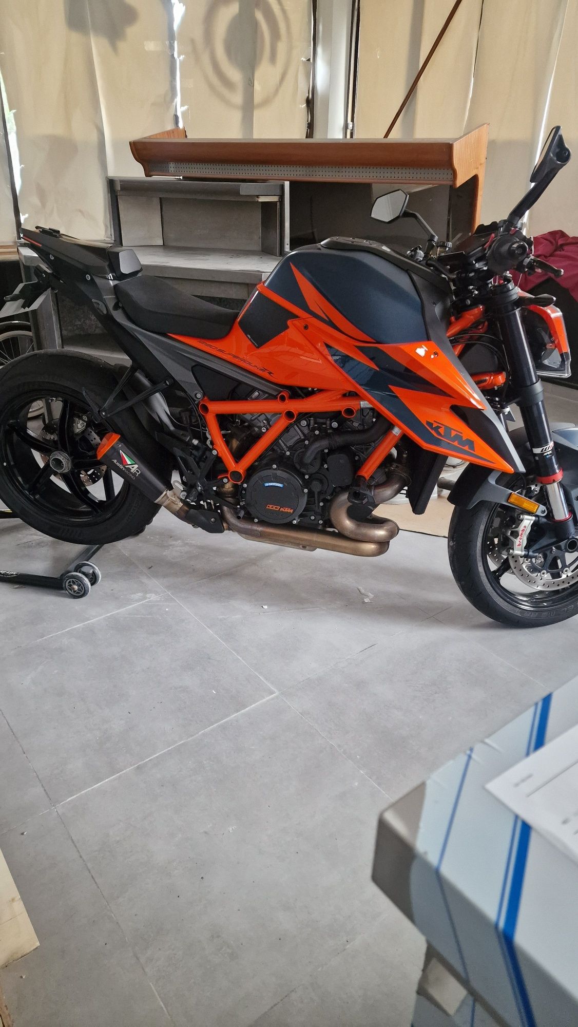 ktm superduke 1290r