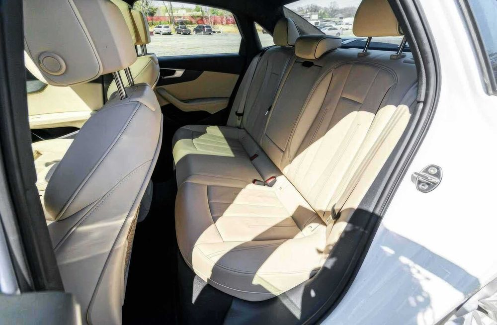 Audi A4 quattro Premium Plus S Line      2023