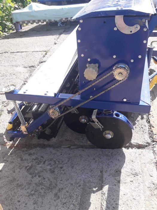 Миргород сівалка зернова сіялка зернова сеялка зерновая   18 рядкова